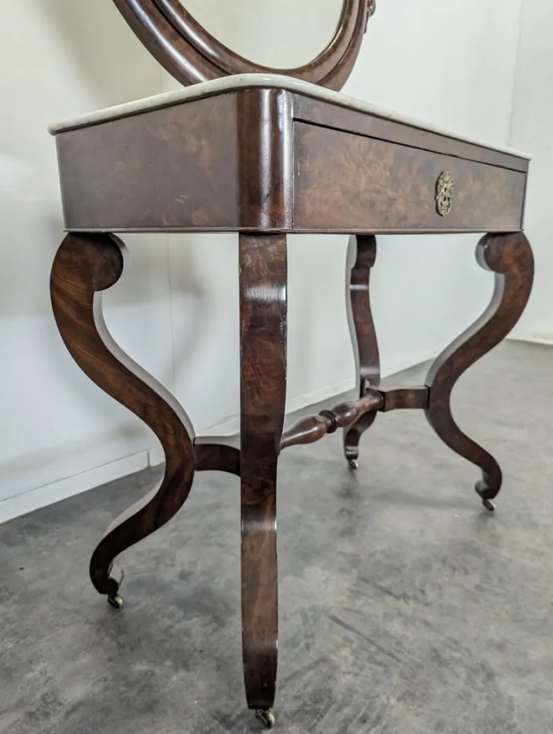 Pamono Restoration Swan Neck Dressing Table in Flamed Mahogany