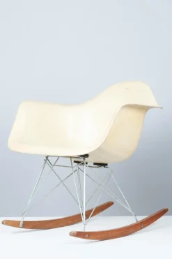 Pamono Rocking Chair by Charles & Ray Eames for Zenith Plastics, 1952