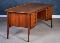 Hot Pamono Rosewood Desk by Svend Åge Madsen for H.P. Hansen, 1960s
