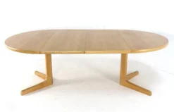 Pamono Round Extendable Oak Nordenskov Dining Table> Dining Tables & Sets