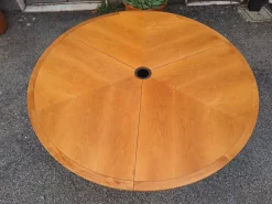 Pamono Round Extendable Table with Lacquered Metal Base and Wooden Top by Francesco Fois for Bernini, Italy, 1986><noscript><img width=
