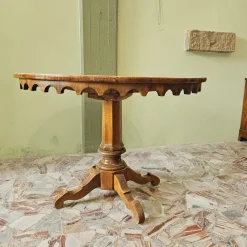 Pamono Round Walnut Game Table, 1890s> Game Tables