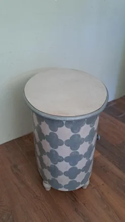 Pamono Rounded Lacquered Side Cabinet><noscript><img width=