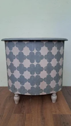 Pamono Rounded Lacquered Side Cabinet><noscript><img width=