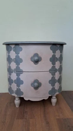 Pamono Rounded Lacquered Side Cabinet><noscript><img width=