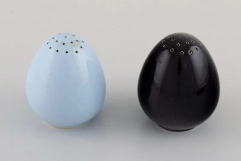 Pamono Royal Copenhagen / Aluminia Confetti Salt and Pepper Shakers and Butter Boards, Set of 6> Salt & Pepper Shakers