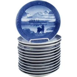 Pamono Royal Copenhagen Christmas Plates, 1960s, Set of 13> Dinner Plates & Bowls