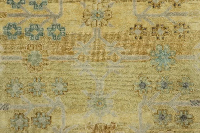 Outlet Pamono Rug with Ice Blue Floral Patterns from R&K Principal Jahanshah Nazmiyal