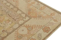 Clearance Pamono Rug with Medallion Pattern from R&K Principal Jahanshah Nazmiyal