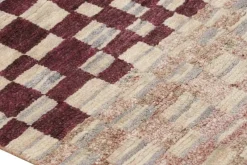 Pamono Rug with Pink and Cream Geometric Patterns from R&K Principal Jahanshah Nazmiyal><noscript><img width=