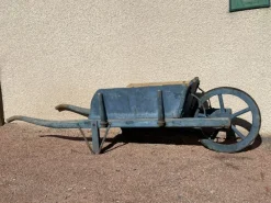New Pamono Rustic Blue Wheelbarrow