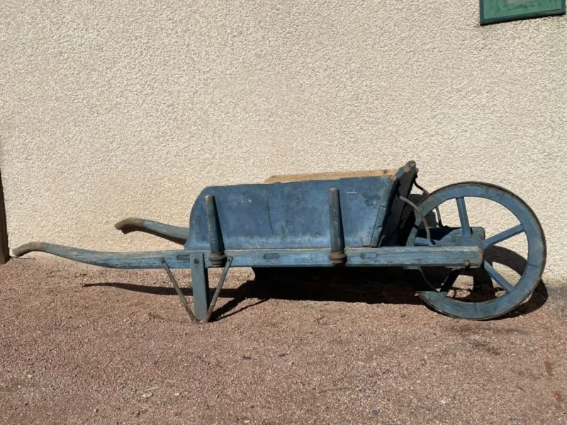 New Pamono Rustic Blue Wheelbarrow