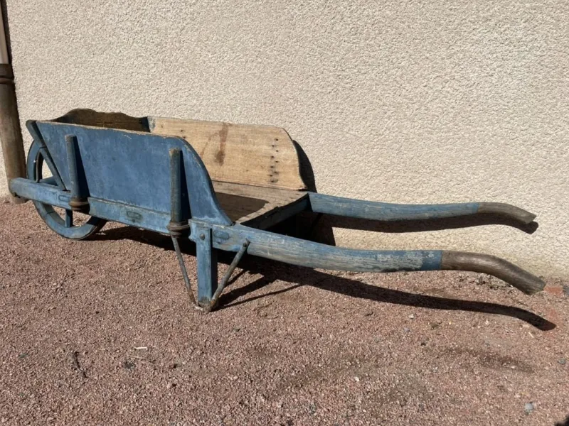 New Pamono Rustic Blue Wheelbarrow