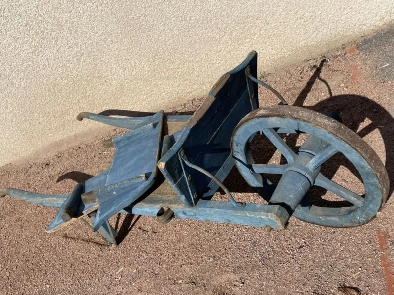 New Pamono Rustic Blue Wheelbarrow