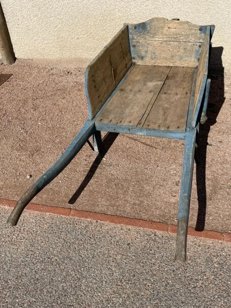 New Pamono Rustic Blue Wheelbarrow