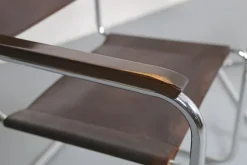 Pamono S34 Cantilever Chairs in Brown Leather and Chrome by Mart Stam for Thonet, Germany, 1970s, Set of 2><noscript><img width=