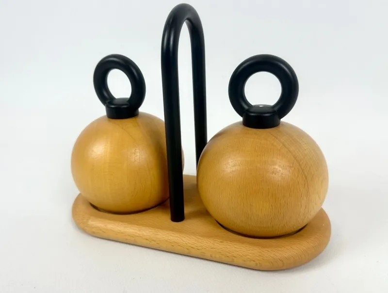 Pamono Salt & Pepper Mills Ball Boy by Richard Nissen & Carsten Jørgensen for Bodu, Denmark, 1980s, Set of 3> Salt & Pepper Shakers