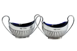 Hot Pamono Salt and Pepper Shakers in Fluted Silver with Blue Glass Cores Interior, Set of 2