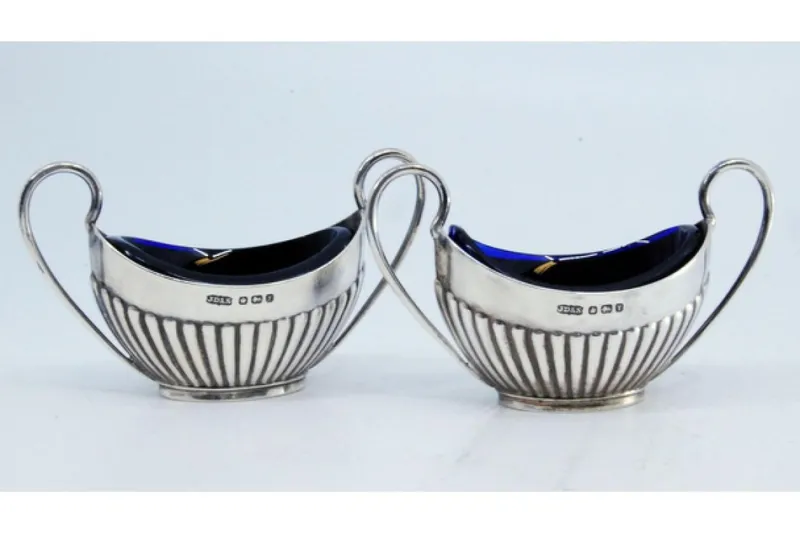 Hot Pamono Salt and Pepper Shakers in Fluted Silver with Blue Glass Cores Interior, Set of 2