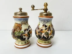 Pamono Salt Shaker and Pepper Mill from Capodimonte, 1960s, Set of 2><noscript><img width=
