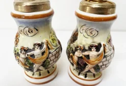 Pamono Salt Shaker and Pepper Mill from Capodimonte, 1960s, Set of 2><noscript><img width=