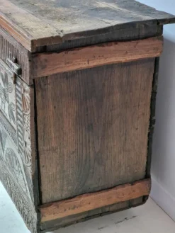 Pamono Sardinian Chest in Chestnut Wood, Mid-19th Century><noscript><img width=