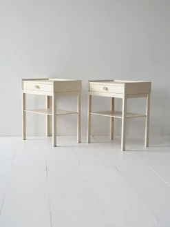 Pamono Scandinavian White Lacquered Bedside Tables, 1960s, Set of 2><noscript><img width=