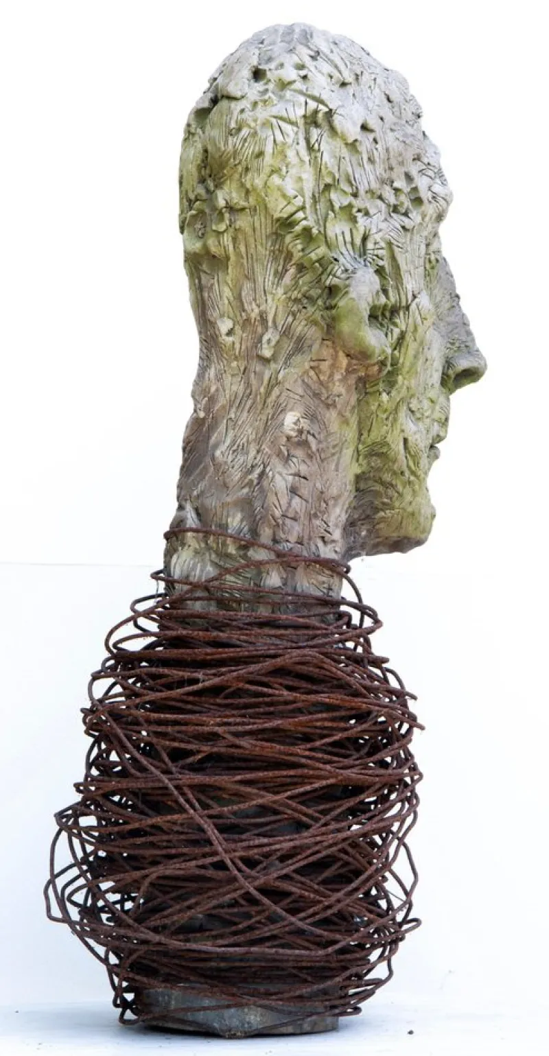 Outlet Pamono Óscar Aldonza Torres, Large-Scale Head Sculpture with Collar, Testa 17, 2019, Ceramic & Iron