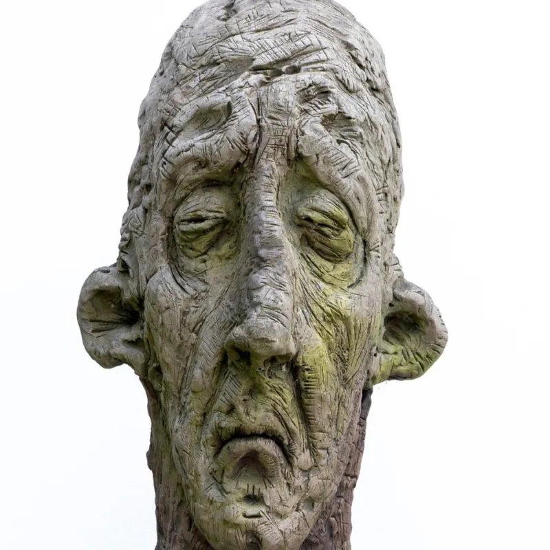 Outlet Pamono Óscar Aldonza Torres, Large-Scale Head Sculpture with Collar, Testa 17, 2019, Ceramic & Iron
