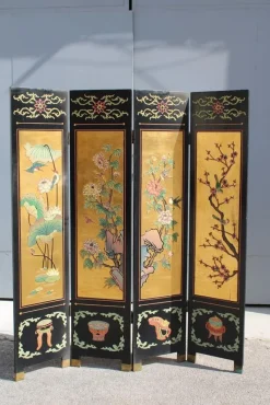 Pamono Screen in Chinese Lacquer with Enamel and Lotus Flower Decorations, 1950s> Room Dividers & Screens