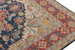 Hot Pamono Serapi Style Rug with Medallion Pattern from R&K Principal Jahanshah Nazmiyal