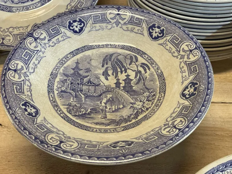 Pamono Service from Yeddo Sarreguemines, Early 20th Century, Set of 67> Dinner Plates & Bowls
