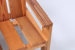 Pamono Set of Pine Crate Wood Children's Chairs in the style of Gerrit Rietveld, 1980s><noscript><img width=