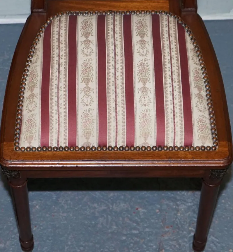 Pamono Set of Vintage Hardwood Dining Chairs with Carved Detail> Side Chairs & Dining Chairs
