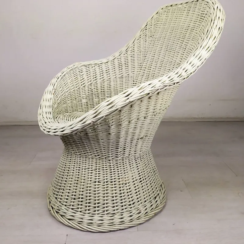 Pamono Set of Vintage White Rattan Armchair and Table> Garden Seating