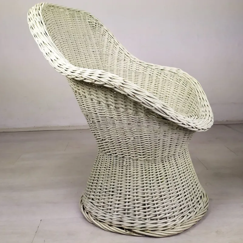 Pamono Set of Vintage White Rattan Armchair and Table> Garden Seating