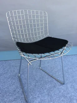 Pamono Set of Wire Children's Chairs by Harry Bertoia for Knoll Inc. / Knoll International><noscript><img width=