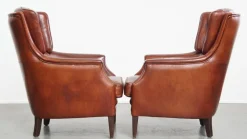 Pamono Sheepskin Chesterfield Armchairs and Ottoman, Set of 3><noscript><img width=