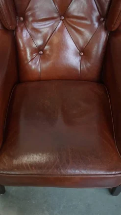 Pamono Sheepskin Chesterfield Armchairs and Ottoman, Set of 3><noscript><img width=