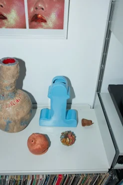 Pamono Shiva Vase in Blue by Ettore Sottsas for BD Barcelona><noscript><img width=
