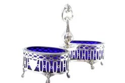 Pamono Silver and Blue Glass Salt and Pepper Shakers with Cut-Outs and Claw-Shaped Feet, Set of 3> Salt & Pepper Shakers