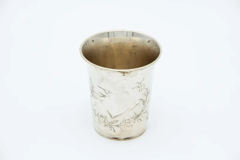 Pamono Silver and Cut Glass Night Bottle & Coaster with Flower Engravings, Set of 2> Bottles, Carafes & Jugs