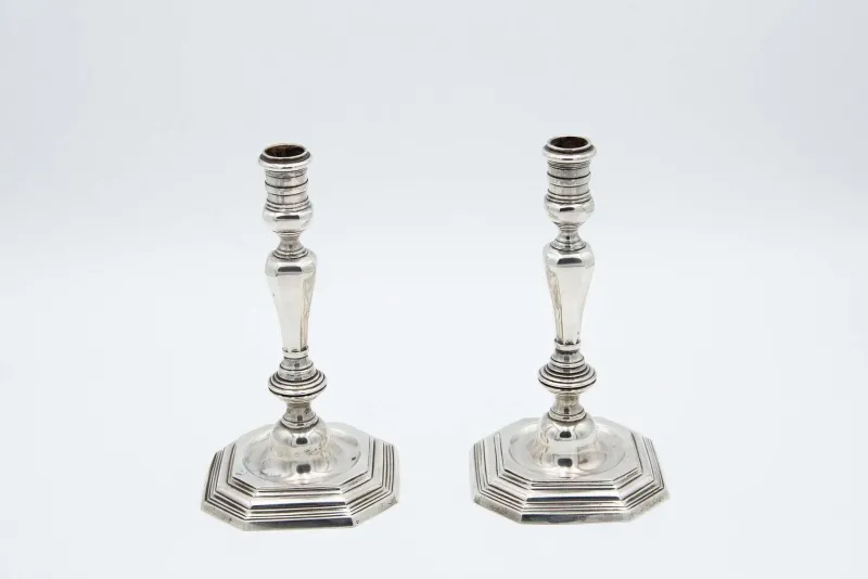 Pamono Silver Candlesticks with Octagonal Embossed Bases, Set of 2> Candleholders