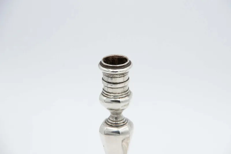 Pamono Silver Candlesticks with Octagonal Embossed Bases, Set of 2> Candleholders