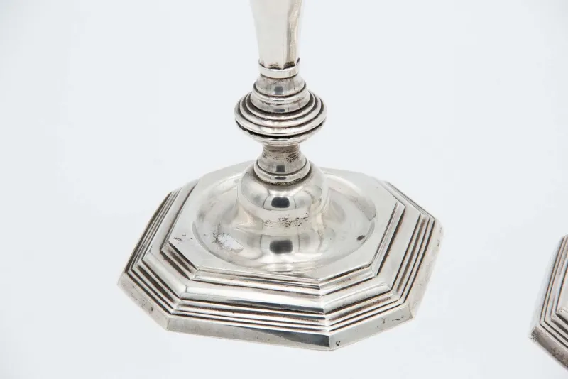 Pamono Silver Candlesticks with Octagonal Embossed Bases, Set of 2> Candleholders
