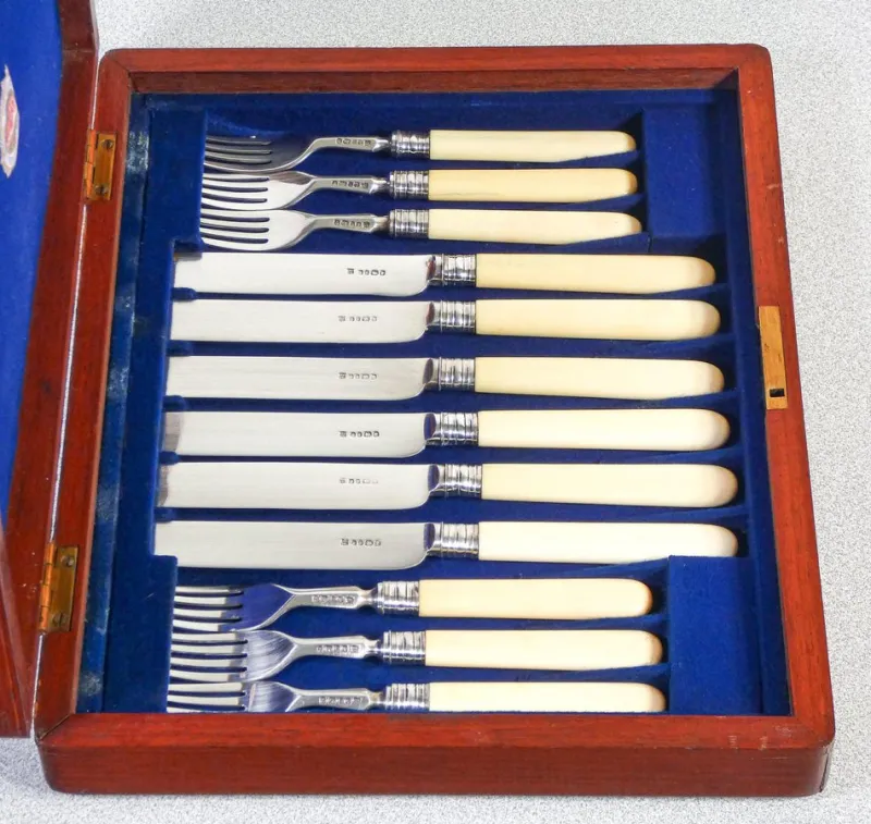 Pamono Silver Cutlery Service by Henry Wilkinson, 1872, Set of 24> Cutlery & Serving Utensils