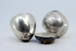 Best Pamono Silver Egg-Shaped Salt Shaker with Ballast Inside
