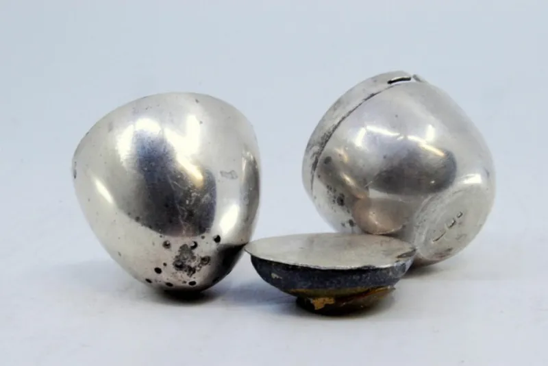 Best Pamono Silver Egg-Shaped Salt Shaker with Ballast Inside