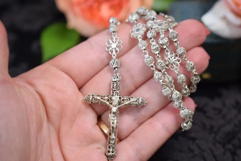 Hot Pamono Silver Filigree Crucifix Rosary Necklace, 1920s