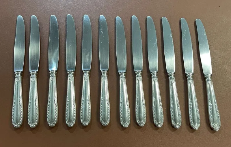 Pamono Silver Metal and Stainless Steel Knives from Paris Ravinet, Set of 12> Cutlery & Serving Utensils